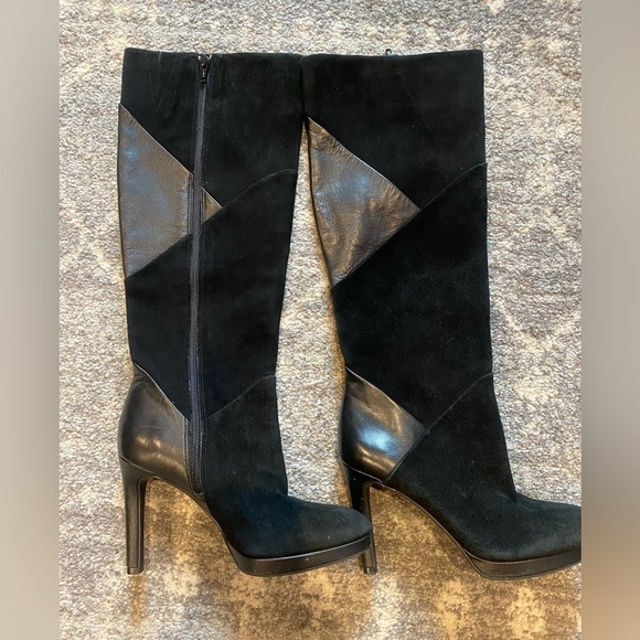 Antonio Melani black suede & leather twotone stiletto high heel boots, size 5.5 - Picture 5 of 5